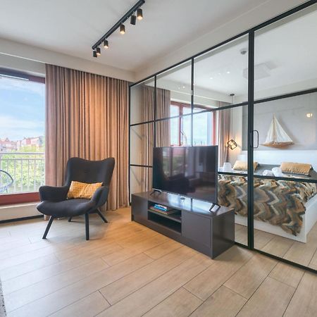 Waterlane Island - Riverview Pool, Spa, Gym & Parking By Downtown Apartments Gdansk Exterior photo