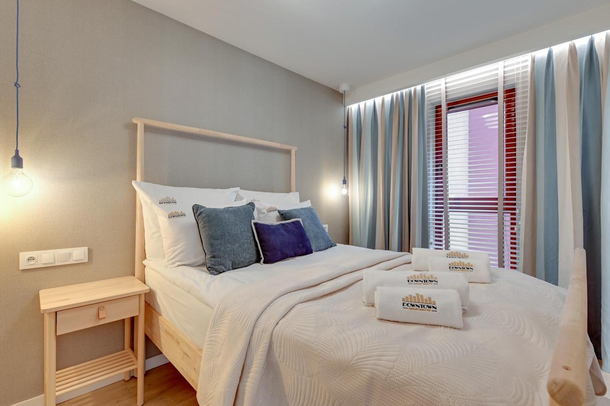 Waterlane Island - Riverview Pool, Spa, Gym & Parking By Downtown Apartments Gdansk Room photo