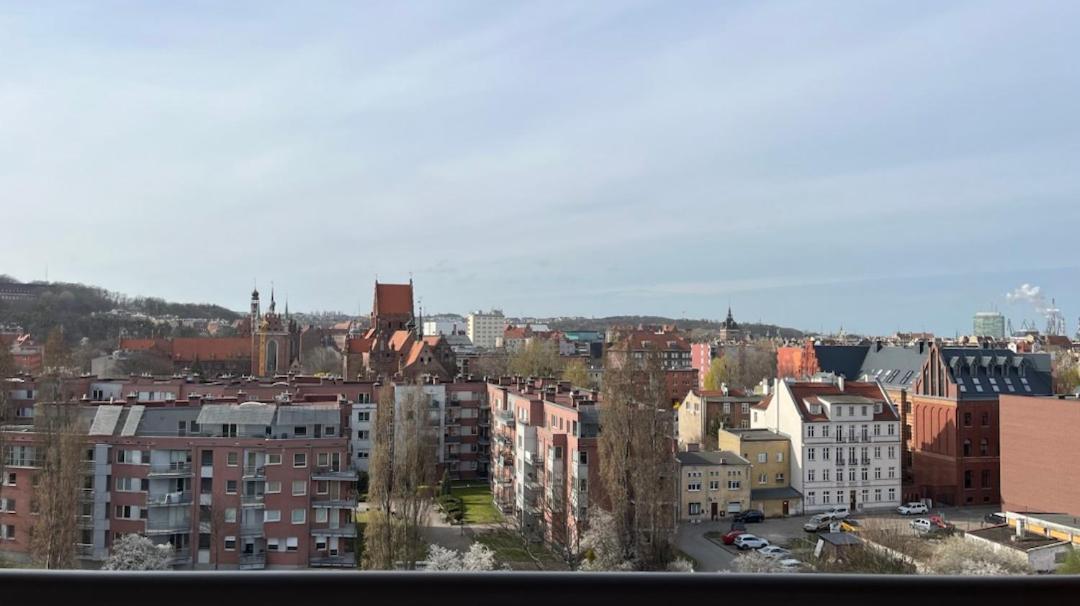 Waterlane Island - Riverview Pool, Spa, Gym & Parking By Downtown Apartments Gdansk Room photo