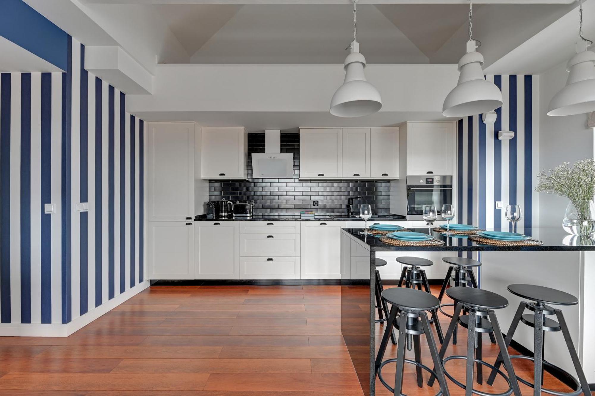 Waterlane Island - Riverview Pool, Spa, Gym & Parking By Downtown Apartments Gdansk Room photo