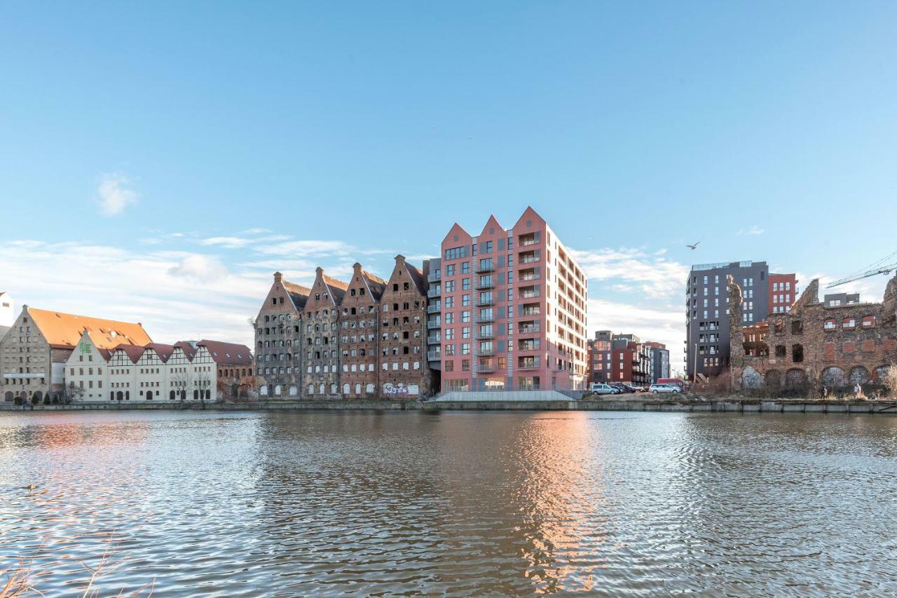 Waterlane Island - Riverview Pool, Spa, Gym & Parking By Downtown Apartments Gdansk Exterior photo